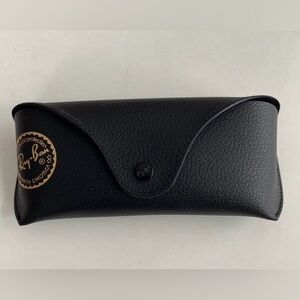 Ray-Ban Black Pebbled Leather S/M Case